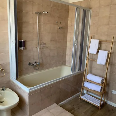 Royal Retreat 3*